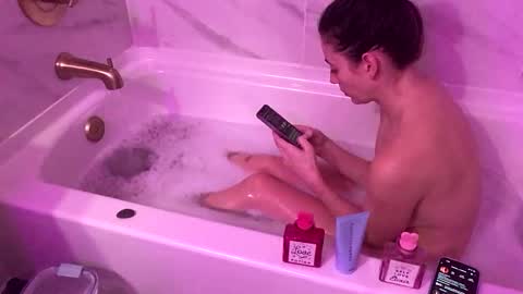 FlexieFae online show from 01-12-25, 11:58