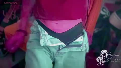 Gwen Elise online show from 11-11-25, 12:21