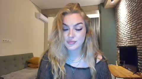 Snapshot of hi_lina chatting on 06-25-26, 05:12 Hi lina online show from 06-25-26, 05:12