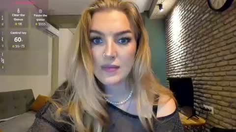 Snapshot of hi_lina chatting on 07-15-26, 02:50 Hi lina online show from 07-15-26, 02:50