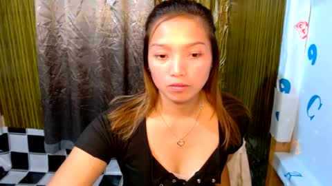 Snapshot of hi_there99 chatting on 07-19-26, 06:06 hi_there99 online show from 07-19-26, 06:06