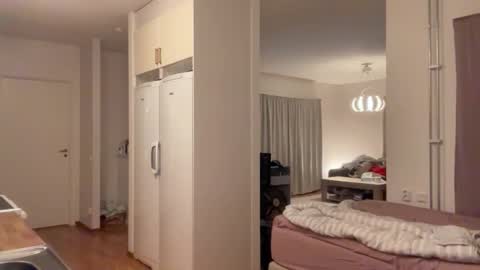 Snapshot of hichemlacoste333 chatting on 09-21-25, 11:50 hichemlacoste333 online show from 09-21-25, 11:50