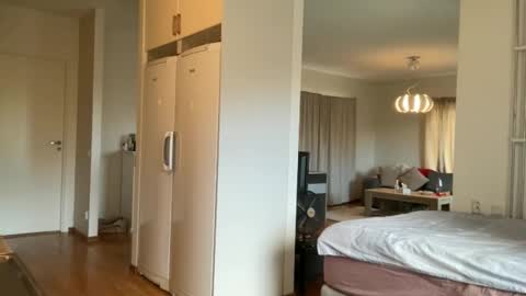 Snapshot of hichemlacoste333 chatting on 10-19-25, 12:39 hichemlacoste333 online show from 10-19-25, 12:39