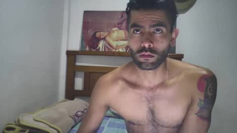 Snapshot of hideonbush051 chatting on 09-11-25, 11:43 hideonbush online show from 09-11-25, 11:43