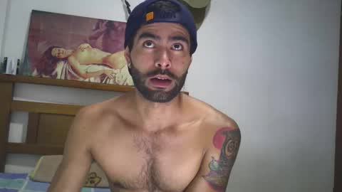 Snapshot of hideonbush051 chatting on 10-29-25, 02:52 hideonbush online show from 10-29-25, 02:52