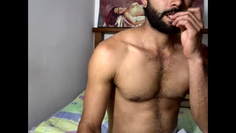 Snapshot of hideonbush051 chatting on 11-28-25, 04:09 hideonbush online show from 11-28-25, 04:09