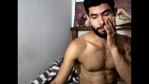 Snapshot of hideonbush051 chatting on 12-04-25, 03:21 hideonbush online show from 12-04-25, 03:21