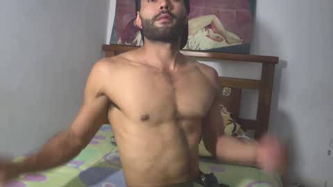 Snapshot of hideonbush051 chatting on 12-16-25, 02:38 hideonbush online show from 12-16-25, 02:38