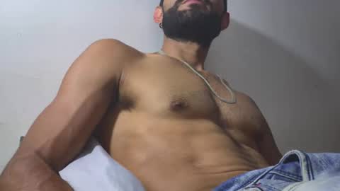 hideonbush online show from 04-11-26, 03:05