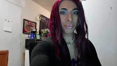 Snapshot of hihheelstranny chatting on 02-22-25, 10:18 hihheelstranny online show from 02-22-25, 10:18