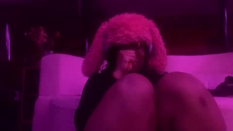 Snapshot of hiimz3 chatting on 12-18-25, 02:06 hiimz3 online show from 12-18-25, 02:06