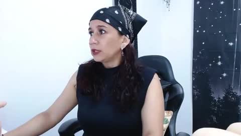 Snapshot of hikaryfire chatting on 11-05-25, 08:20 hikaryfire online show from 11-05-25, 08:20