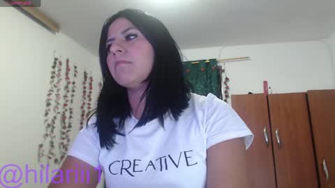 hilaril18 online show from 04-11-26, 06:34