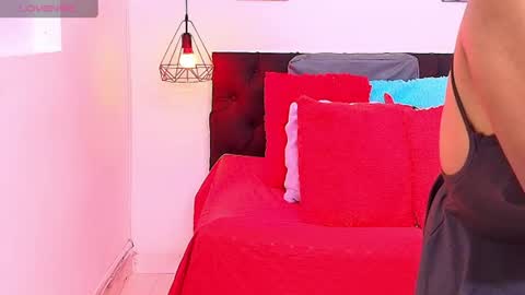 hilary banks online show from 06-30-26, 04:57
