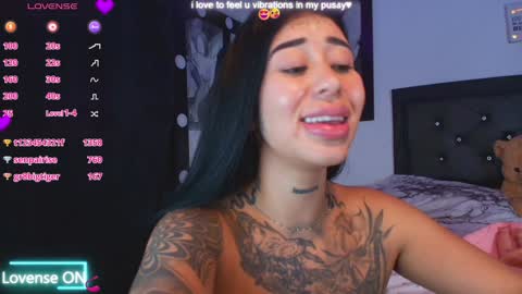 LUNA new account  FOLLOW ME online show from 01-20-25, 01:50