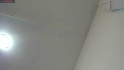 Hilary Thomsom online show from 02-25-26, 12:04