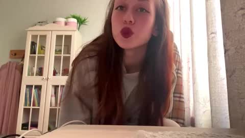 Hi Im Elizabeth online show from 11-06-25, 12:06