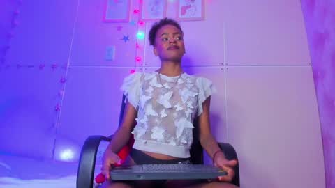  Hillary  online show from 12-21-24, 07:24