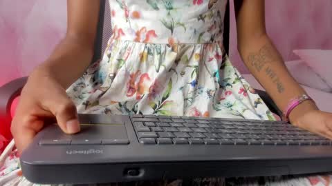  Hillary  online show from 01-31-25, 04:03