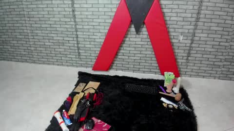 Hillary  online show from 04-27-26, 03:54