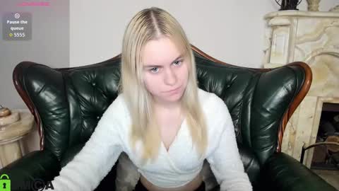 Snapshot of hilleva chatting on 11-20-25, 09:31 hilleva online show from 11-20-25, 09:31