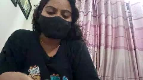 Snapshot of himuhimu22 chatting on 10-28-25, 09:50 himuhimu22 online show from 10-28-25, 09:50