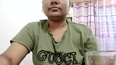 Snapshot of himuhimu22 chatting on 11-17-25, 10:43 himuhimu22 online show from 11-17-25, 10:43