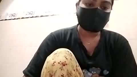 Snapshot of himuhimu22 chatting on 11-24-25, 12:21 himuhimu22 online show from 11-24-25, 12:21