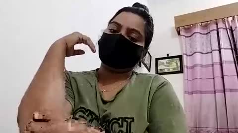 Snapshot of himuhimu22 chatting on 11-25-25, 05:13 himuhimu22 online show from 11-25-25, 05:13