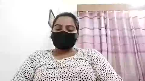 Snapshot of himuhimu22 chatting on 12-05-25, 05:31 himuhimu22 online show from 12-05-25, 05:31