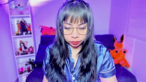 Hinata online show from 01-18-25, 10:49