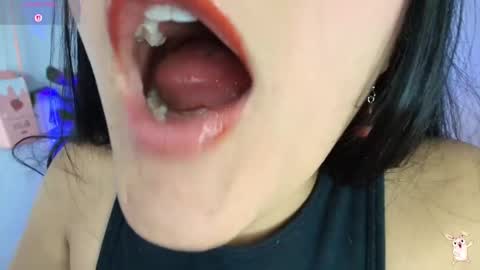 Snapshot of hinata_21_ chatting on 11-13-25, 08:52 hinata online show from 11-13-25, 08:52