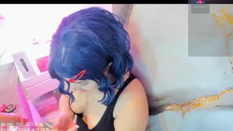 hinata_dolly online show from 11-19-25, 10:15