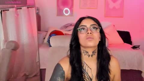  Karol  Independent Model online show from 09-17-25, 02:57