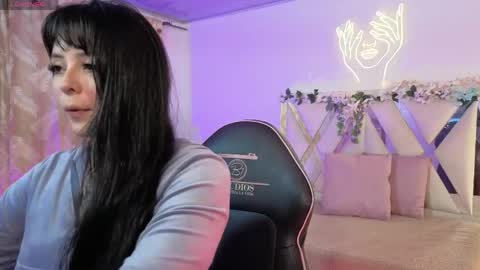 HINNA online show from 04-22-26, 03:20