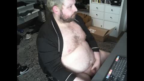 hipguy91 online show from 03-09-25, 05:22