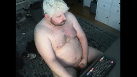 Snapshot of hipguy91 chatting on 04-22-26, 06:53 hipguy91 online show from 04-22-26, 06:53