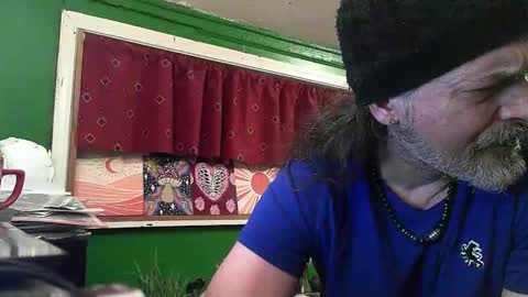 hippiedad333 online show from 04-26-26, 01:58