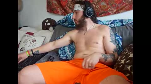 Snapshot of hippiejagain chatting on 03-18-26, 07:06 hippiejagain online show from 03-18-26, 07:06