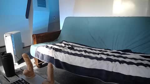 Snapshot of hippiezen chatting on 02-09-25, 07:52 Hippie Jijm online show from 02-09-25, 07:52