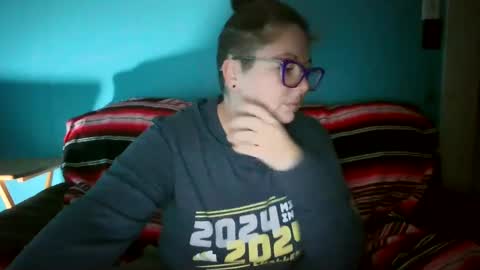 Bella online show from 10-26-25, 07:25