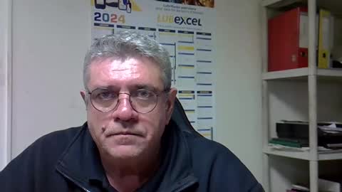 hippo online show from 12-17-24, 04:43