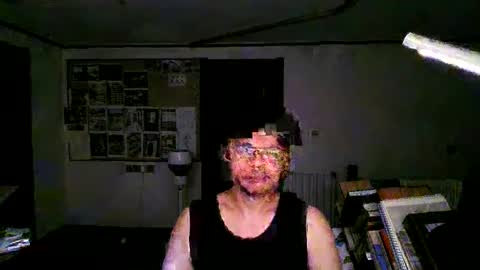 Snapshot of hirvirdish chatting on 06-07-26, 11:25 Taick online show from 06-07-26, 11:25