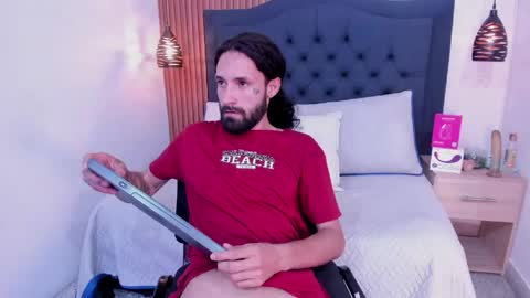 Hisoka online show from 04-21-26, 01:42