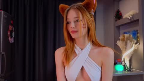 Snapshot of hisoka__akerley chatting on 02-20-25, 05:55 Ella online show from 02-20-25, 05:55