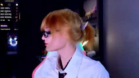 Snapshot of hisoka__akerley chatting on 09-12-25, 05:13 Ella online show from 09-12-25, 05:13