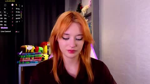 Snapshot of hisoka__akerley chatting on 10-20-25, 05:35 Ella online show from 10-20-25, 05:35