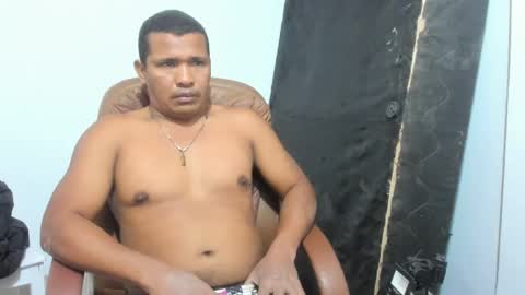 Snapshot of hk5792 chatting on 02-10-25, 01:46 Your Morenito online show from 02-10-25, 01:46