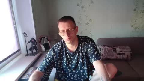 Snapshot of hlestus chatting on 10-24-25, 08:00 Wet Jack online show from 10-24-25, 08:00