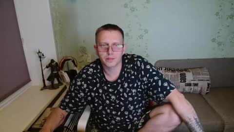 Snapshot of hlestus chatting on 10-31-25, 07:04 Wet Jack online show from 10-31-25, 07:04